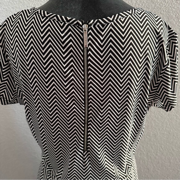 Michael Michael Kors Black White Chevron Fit & Flare Midi Dress Size Medium - Picture 4 of 9